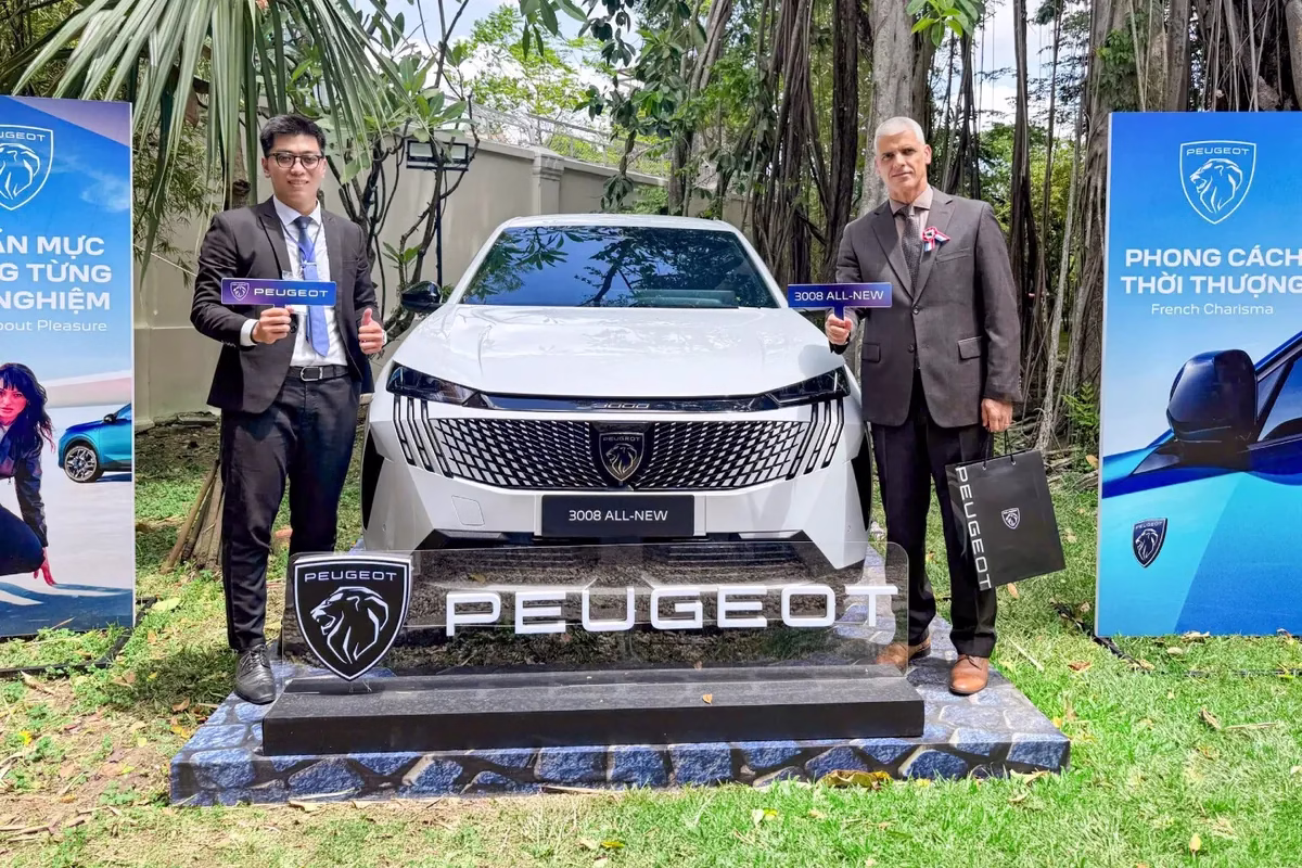 PEUGEOT TÔN VINH TINH THẦN PHÁP TẠI BASTILLE DAY 2026